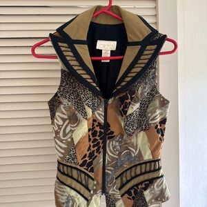 Cache top vest animal print
